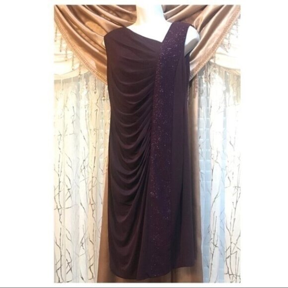 R & M Richards Size 10 Asymmetrical Plum Dress - Picture 1 of 2